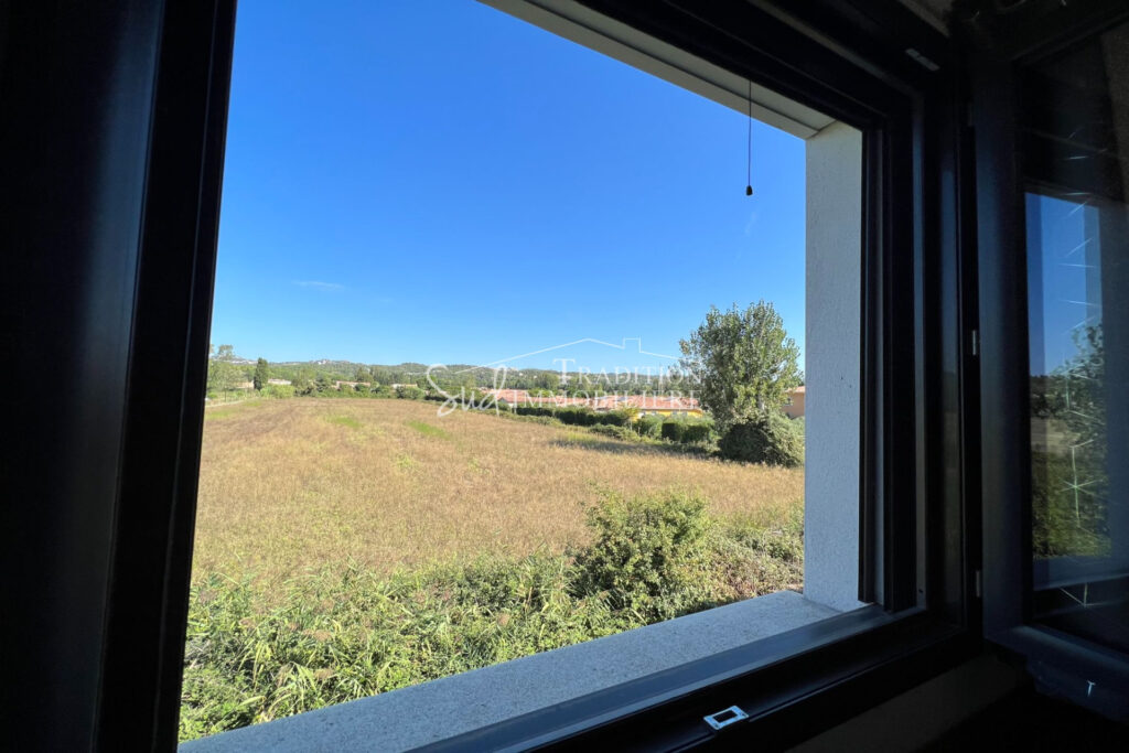 PROCHE CENTRE – PARADOU – 4 pièces – 3 chambres – NR  – 110.00 m²