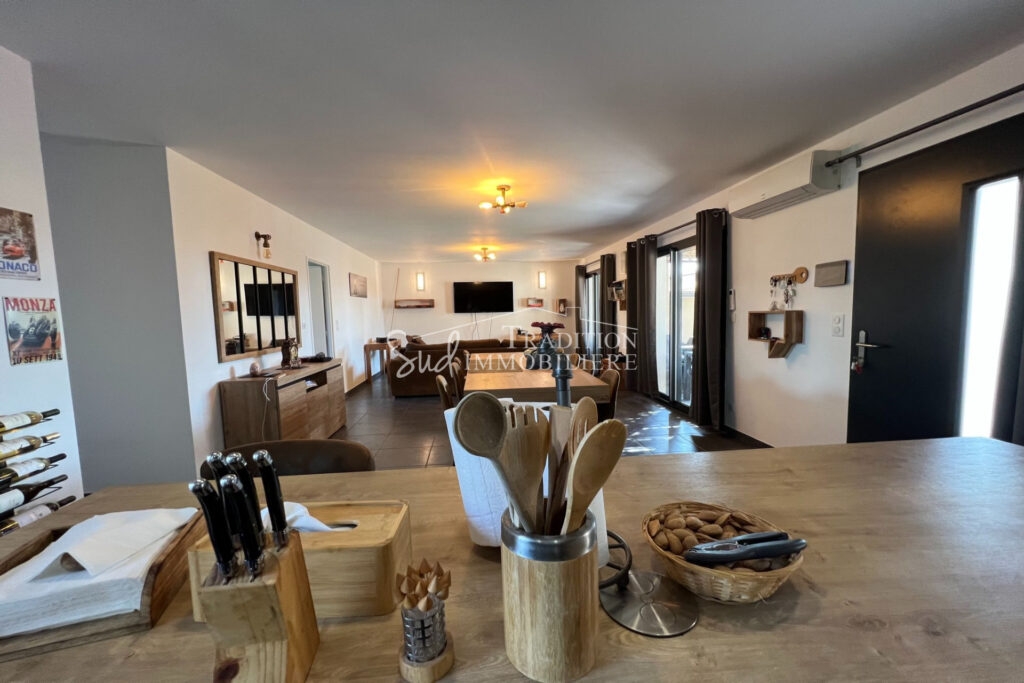 PROCHE CENTRE – PARADOU – 4 pièces – 3 chambres – NR  – 110.00 m²