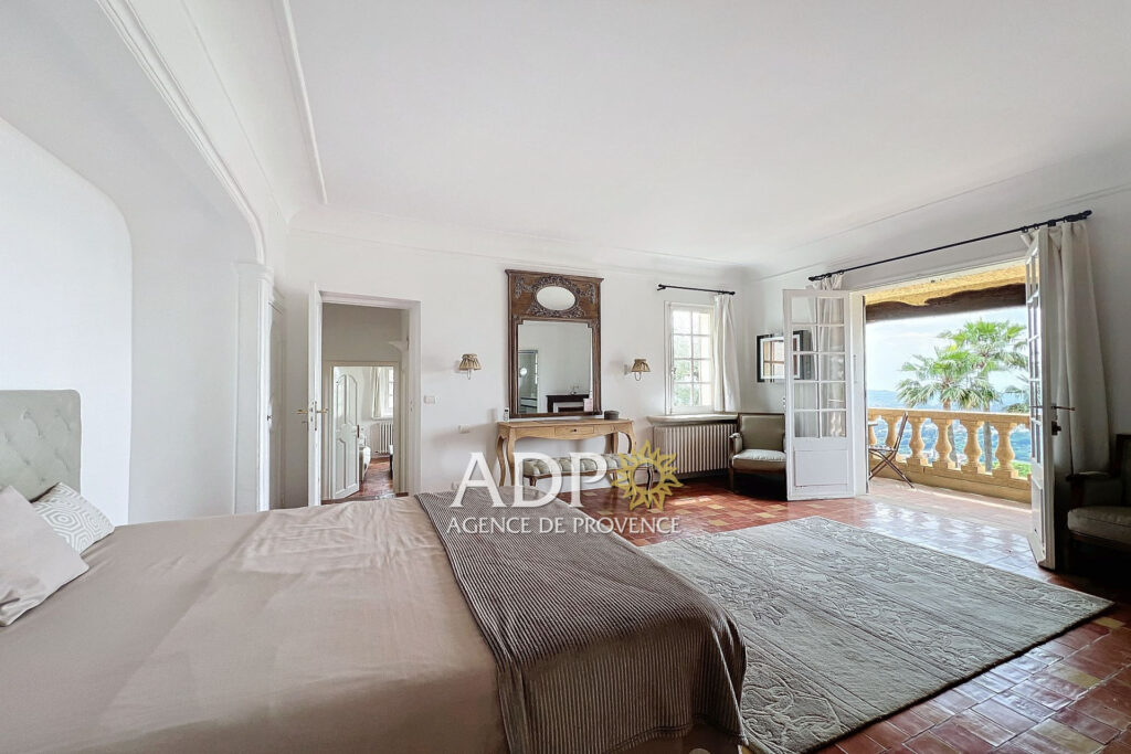 vente maison 6 Pièce(s) – 6 pièces – 4 chambres – 4  – 210.00 m²