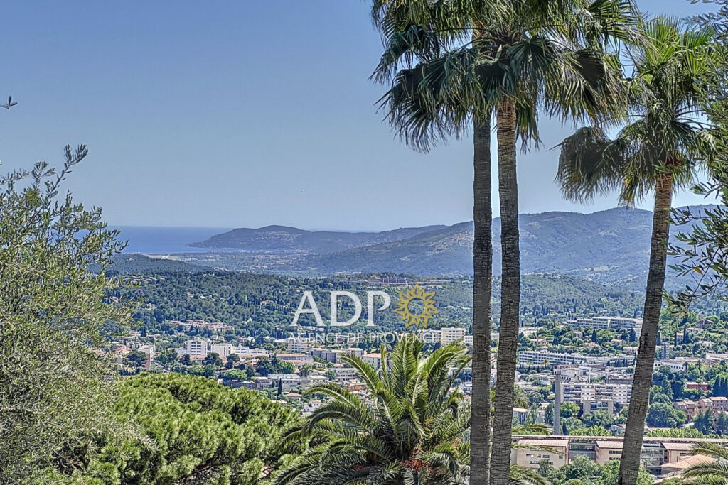 vente maison 6 Pièce(s) – 6 pièces – 4 chambres – 4  – 210.00 m²