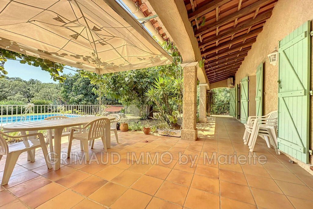 belle maison de plain pied, au calme avec piscine et 4 chambre – 5 pièces – 4 chambres – 4  – 155.00 m²