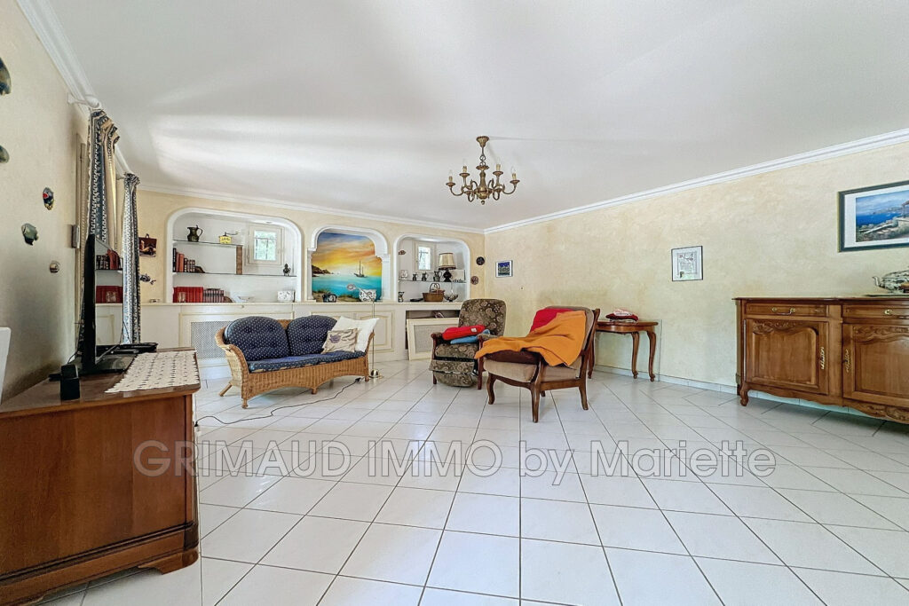 belle maison de plain pied, au calme avec piscine et 4 chambre – 5 pièces – 4 chambres – 4  – 155.00 m²