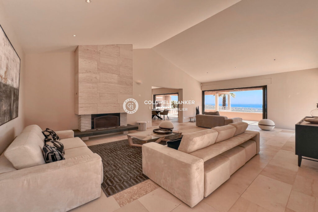 Superbe villa 330m2 5 chambres + studio – Vue panoramique mer  – 7 pièces – 6 chambres – 4  – 330.00 m²