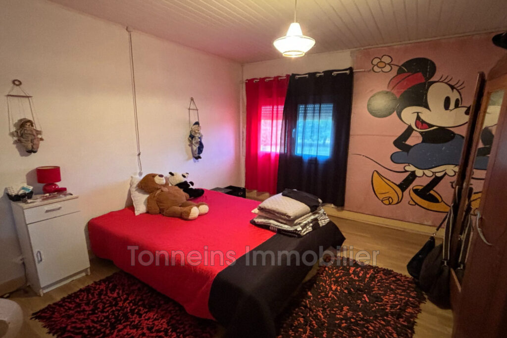 vente maison 7 Pièce(s) – 7 pièces – 4 chambres – 4  – 210.00 m²