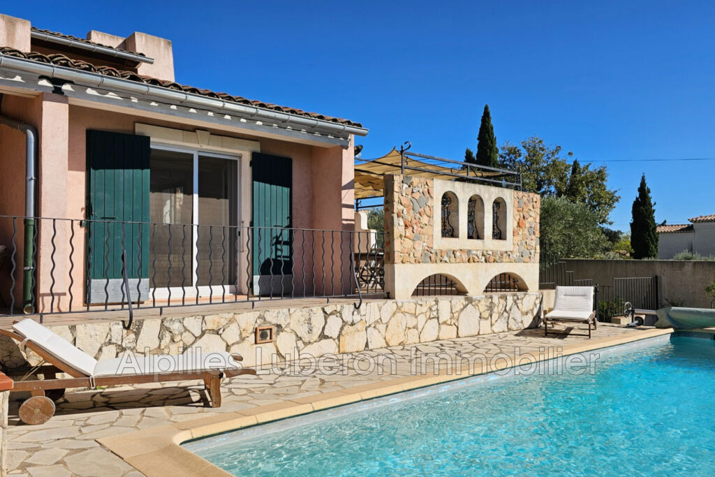 vente maison 5 Pièce(s) – 5 pièces – 4 chambres – 4  – 150.00 m²