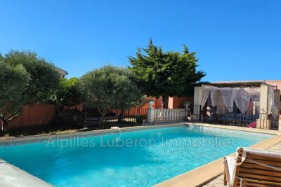 Maison à vendre à Aureille
