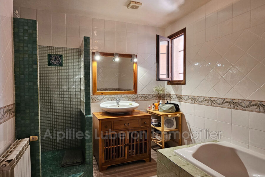 Maison à vendre à Aureille