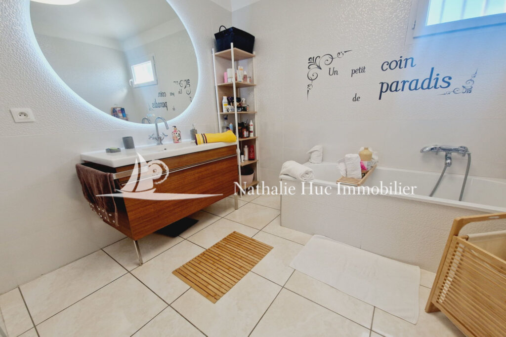 vente villa 4 Pièce(s) – 4 pièces – 3 chambres – 4  – 137.00 m²