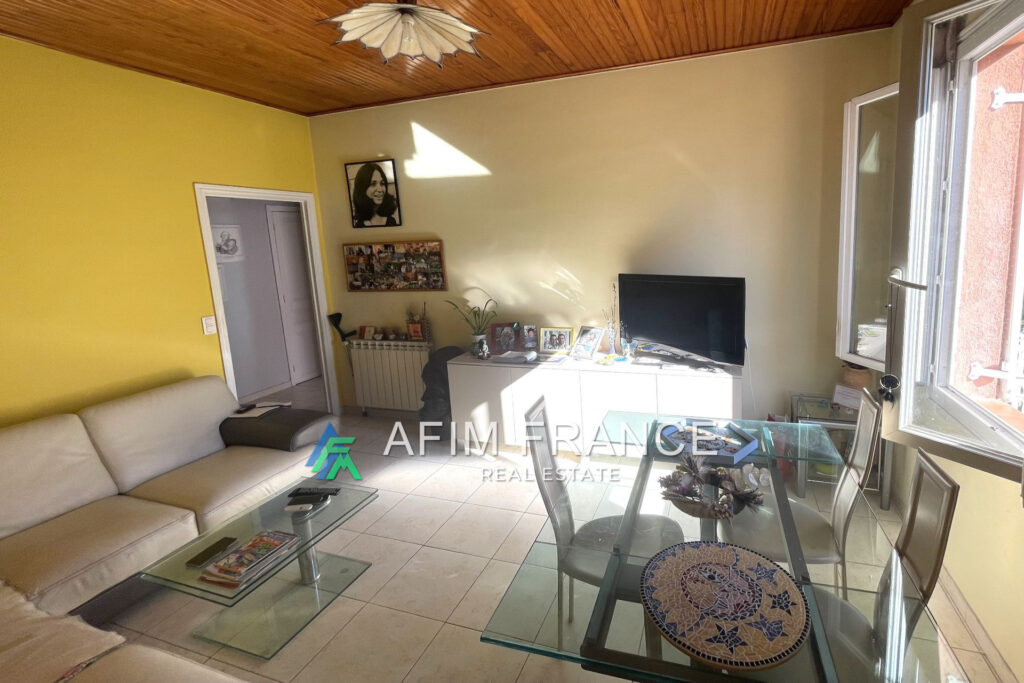 vente maison 7 Pièce(s) – 7 pièces – 6 chambres – 4  – 212.00 m²