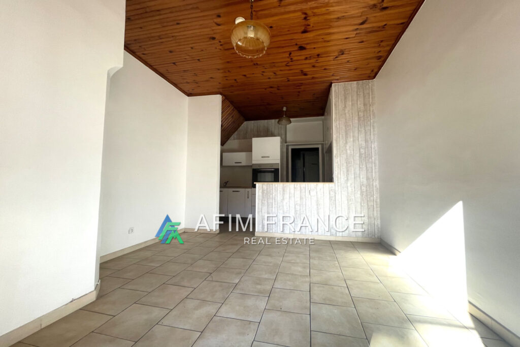 vente maison 7 Pièce(s) – 7 pièces – 6 chambres – 4  – 212.00 m²