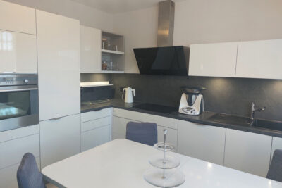 Quartier résidentiel sortie Vichy – 8 pièces – 4 chambres – 200 m²