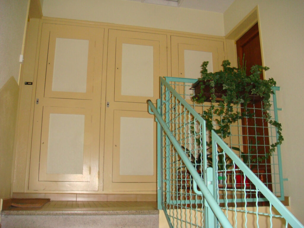 DEUX APPARTEMENTS  – 6 pièces – 4 chambres – 2  – 96 m²