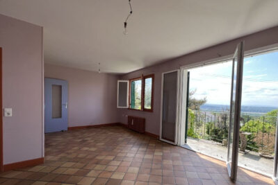 Belle maison sur les hauteurs de Creuzier-le-Vieux avec vue  – 4 pièces – 2 chambres – 100 m²