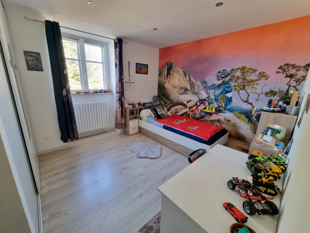 corps de ferme avec fort potentiel – 8 pièces – 6 chambres – 6  – 180 m²