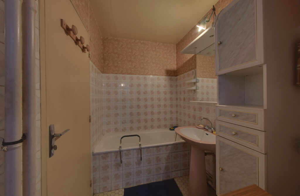 Vente appartement 2 chambres + garage – 4 pièces – 2 chambres – 6  – 85 m²