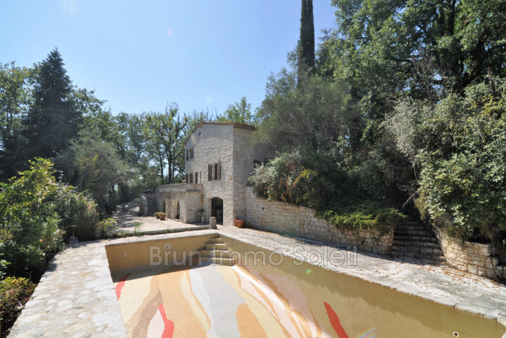 VUE MER   SAINT JEANNET  BRUN IMMO SOLEIL 7BD Kennedy cagnes   – 8 pièces – 4 chambres – 250.00 m²