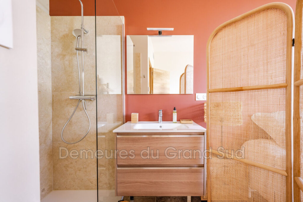 vente mas 8 Pièce(s) – 8 pièces – 6 chambres – 250.00 m²