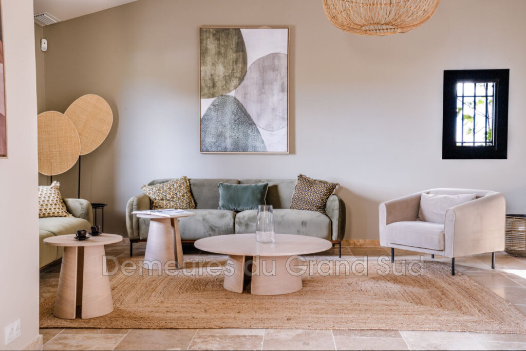 vente mas 8 Pièce(s) – 8 pièces – 6 chambres – 250.00 m²