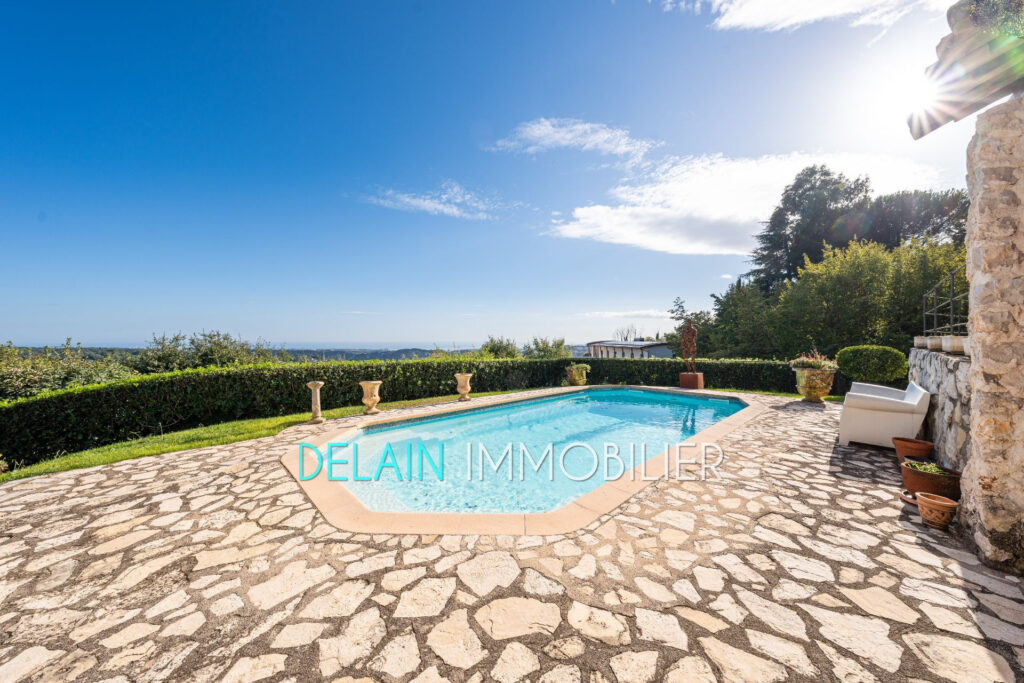 vente villa provençale 10 Pièce(s) – 10 pièces – 5 chambres – 288.00 m²