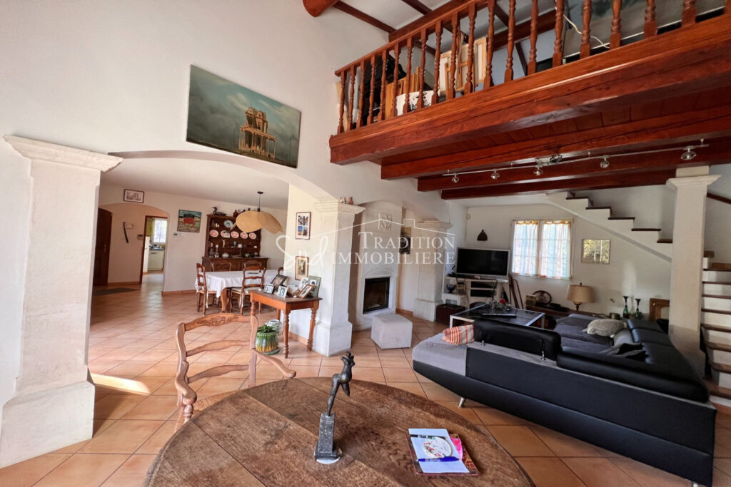 vente villa 2 Pièce(s) – 2 pièces – 3 chambres – NR  – 134.00 m²