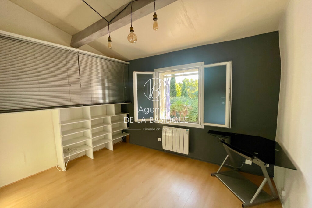 vente maison de caractère 5 Pièce(s) – 5 pièces – 3 chambres – 4  – 133.00 m²