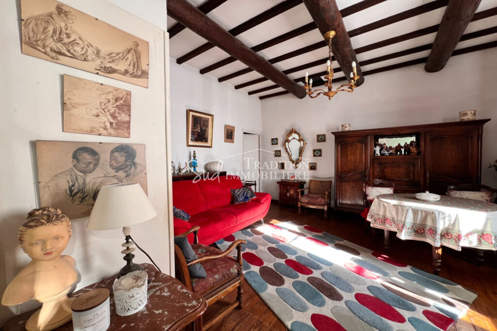 vente maison de village 6 Pièce(s) – 6 pièces – 4 chambres – NR  – 120.00 m²