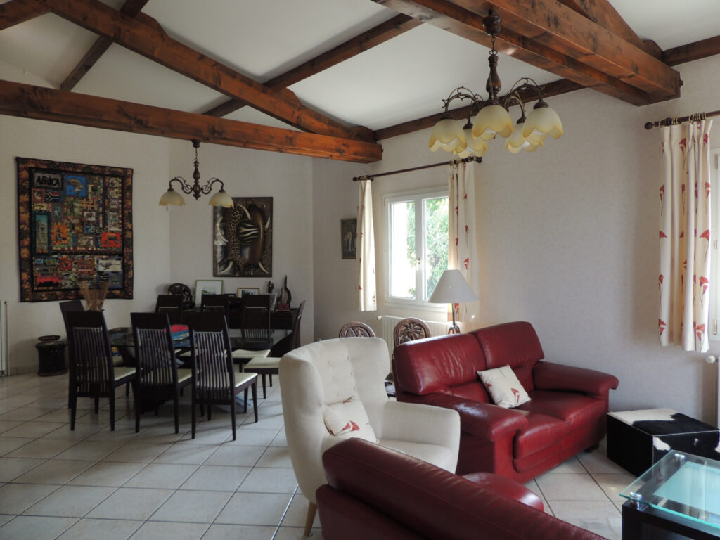   – 7 pièces – 4 chambres – NR  – 131 m²