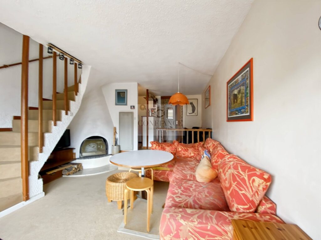 Appartement – 3 pièces – 2 chambres – 10  – 60 m²