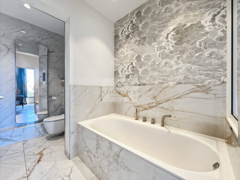 Appartement – 5 pièces – 4 chambres – 10  – 194 m²