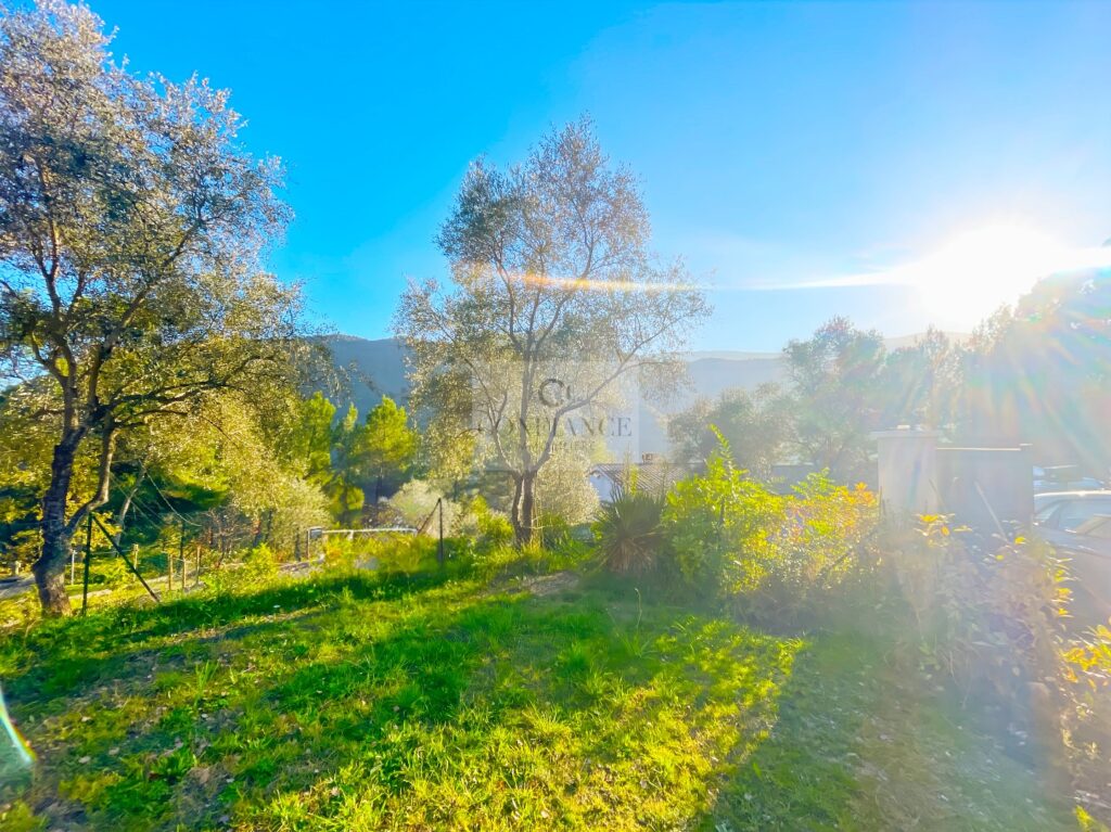 Maison individuelle – 5 pièces – 4 chambres – 140 m²