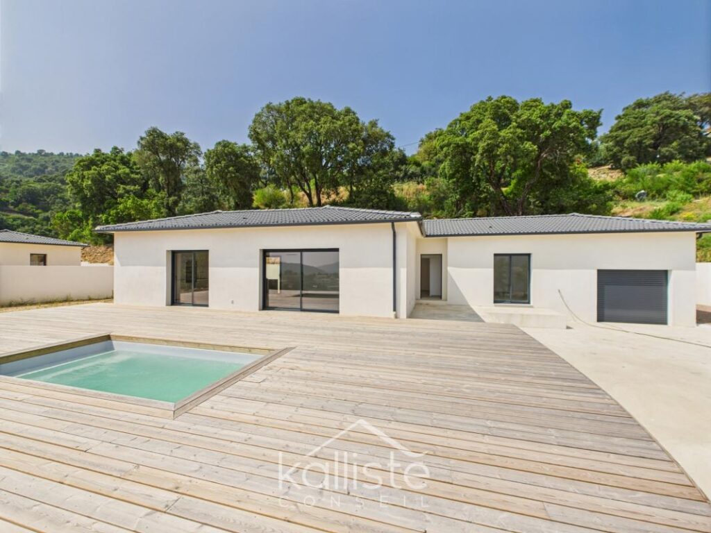 Villa 2024 de plain-pied – Tavaco (proche Ajaccio) – 4 pièces – 3 chambres – 132 m²