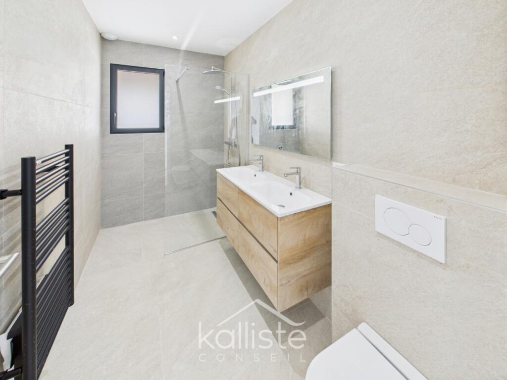 Villa 2024 de plain-pied – Tavaco (proche Ajaccio) – 4 pièces – 3 chambres – 132 m²