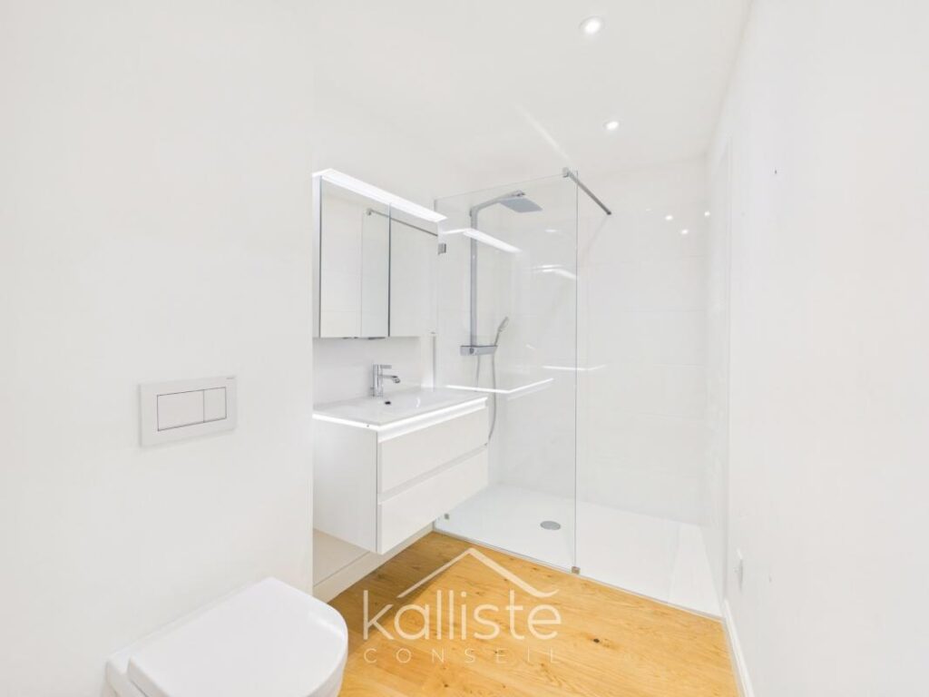 PENTHOUSE 7 PIECES D&rsquo;EXCEPTION AU CŒUR D&rsquo;AJACCIO – 7 pièces – 5 chambres – 322 m²