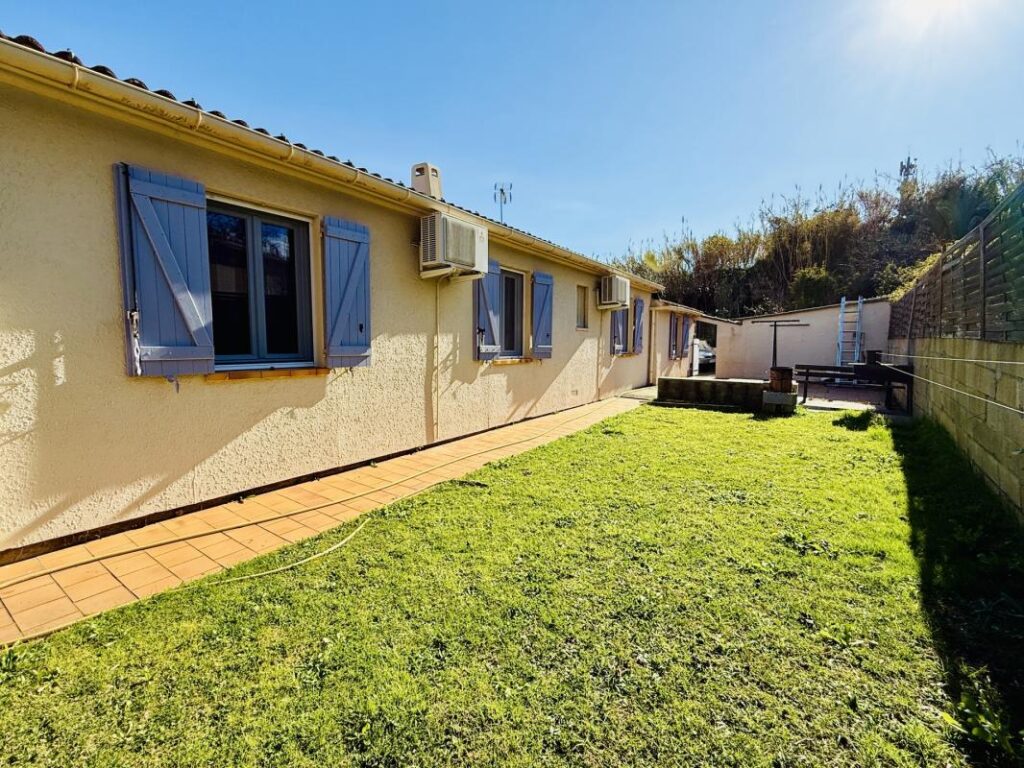 Maison familiale 5 chambres avec jardin et parking – Sarrola – 6 pièces – 5 chambres – 135 m²