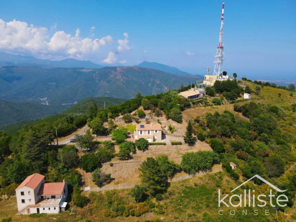 Antisanti – Maison individuelle avec grand terrain et vue dégagée – 5 pièces – 4 chambres – 87 m²