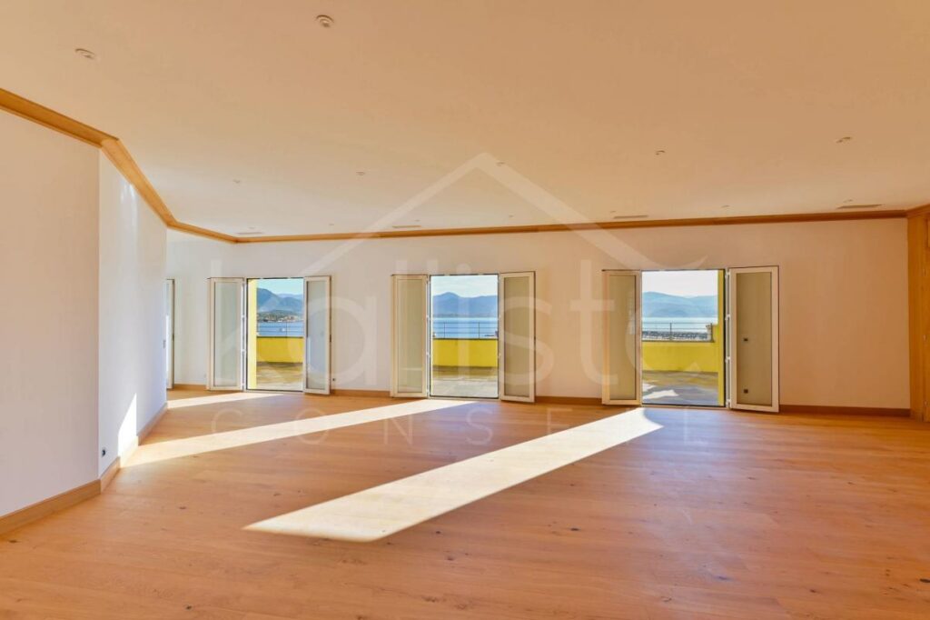 PENTHOUSE 7 PIECES D’EXCEPTION AU CŒUR D’AJACCIO – 7 pièces – 5 chambres – 322 m²