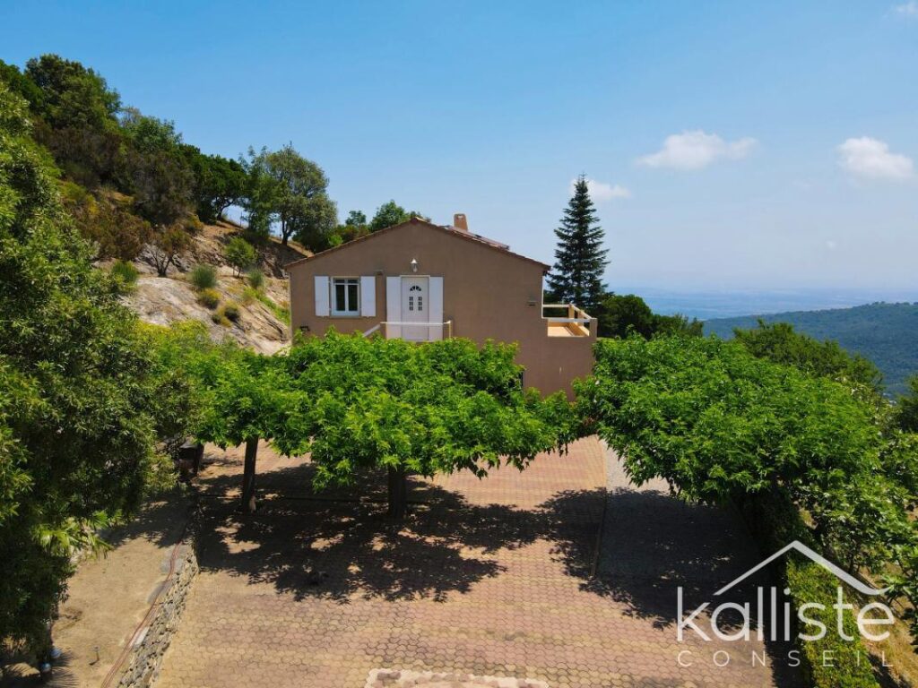 Antisanti – Maison individuelle avec grand terrain et vue dégagée – 5 pièces – 4 chambres – 87 m²