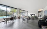 Villa contemporaine avec piscine – 6 pièces – 4 chambres – 250 m²
