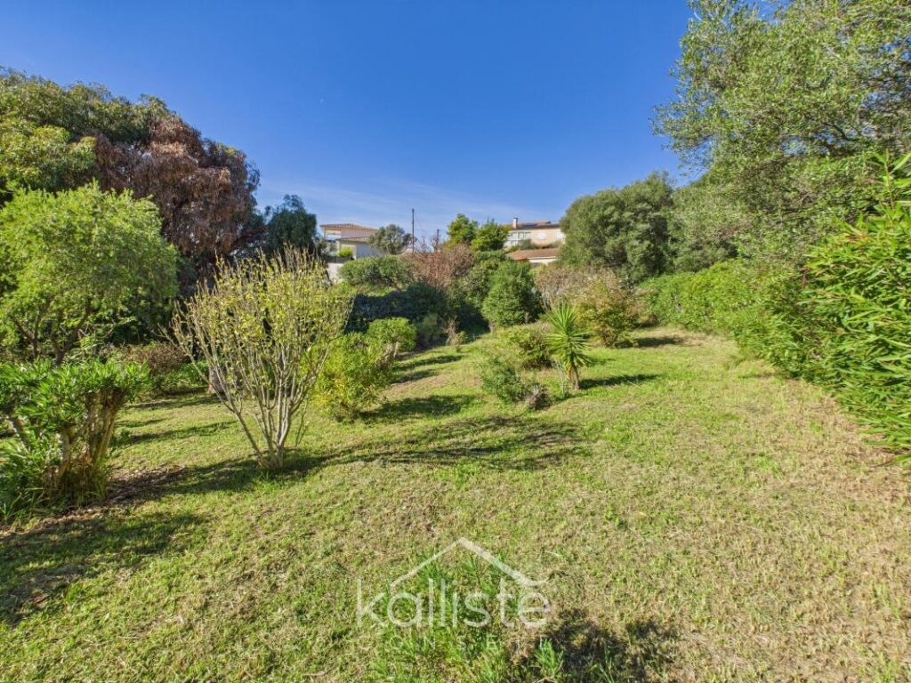 Bastelicaccia – Maison avec vue mer, studio indépendant et deux garages – 6 pièces – 4 chambres – 166 m²