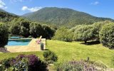 Deux maisons en parfait état au cœur du maquis avec piscine et vue mer – Propriano – 7 pièces – 4 chambres – 194 m²