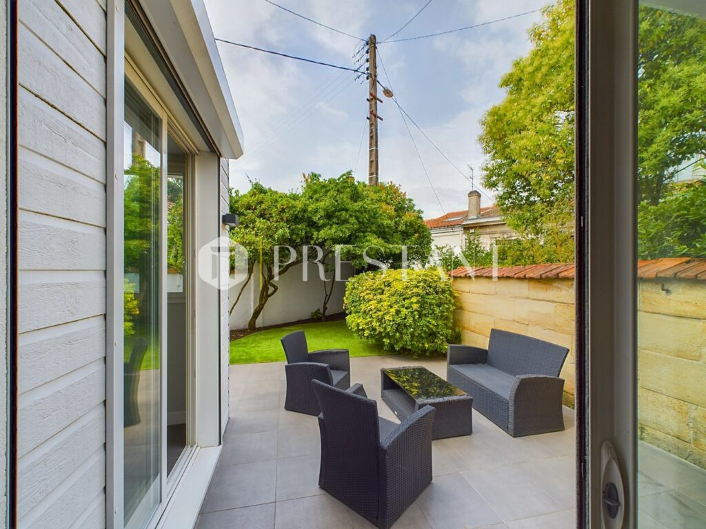 Maison – 7 pièces – 4 chambres – 190 m²