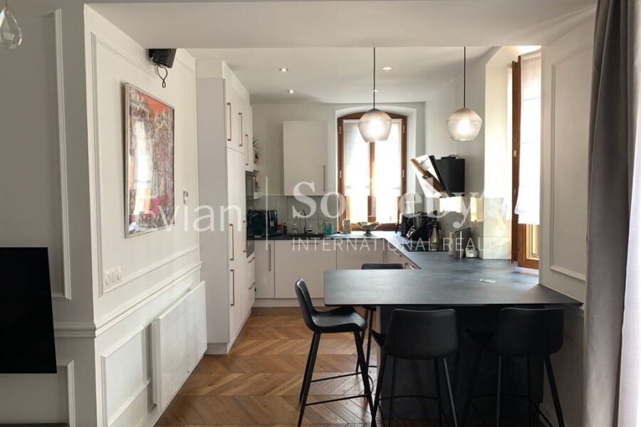 Appartement à vendre à Evian les bains — Vue sur la ville — photo 2