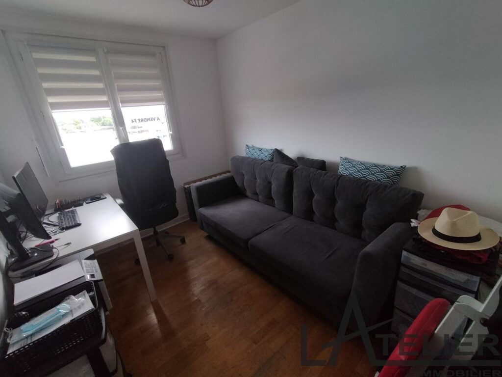 Dernier étage vue dégagée. – 4 pièces – 3 chambres – NR  – 72.79 m²