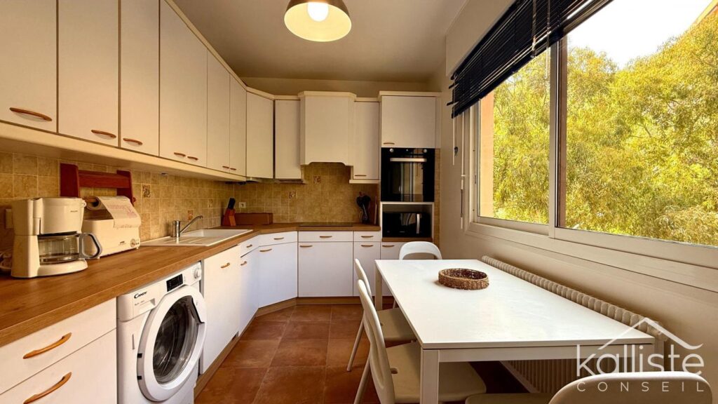 Ajaccio Sanguinaires – T3 avec terrasse, vue mer et Îles Sanguinaires – 3 pièces – 2 chambres – 78 m²