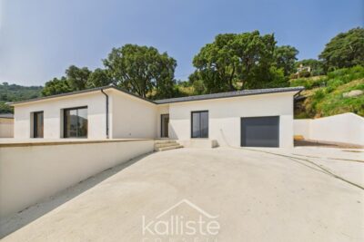 Villa 2024 de plain-pied – Tavaco (proche Ajaccio) – 4 pièces – 3 chambres – 132 m²