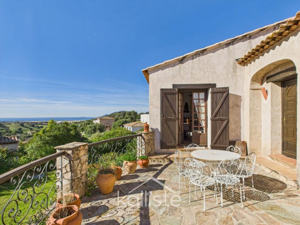 Bastelicaccia – Maison avec vue mer, studio indépendant et deux garages – 6 pièces – 4 chambres – 166 m²