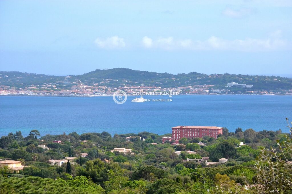 vente terrain constructible – NR pièces – NR chambres – 2500.00 m²