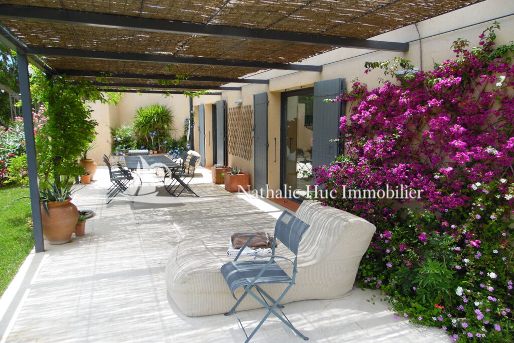 vente propriété 4 Pièce(s) – 4 pièces – 3 chambres – 212.70 m²