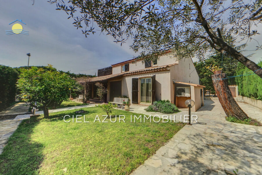 Maison à louer à Juan-les-Pins