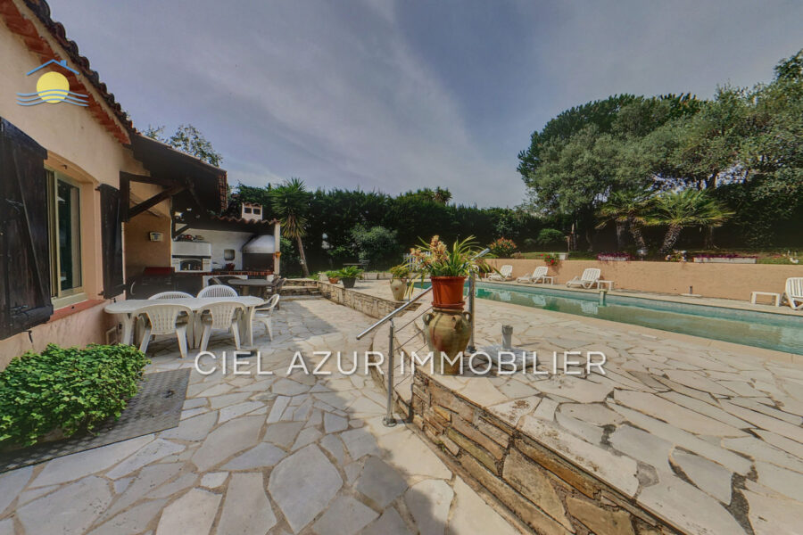 Maison à louer à Juan-les-Pins